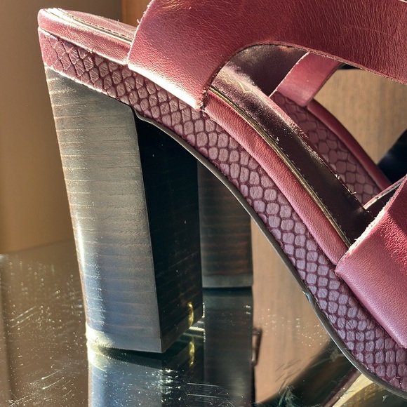 Ralph Lauren Fabia summer heels - Picture 3 of 6